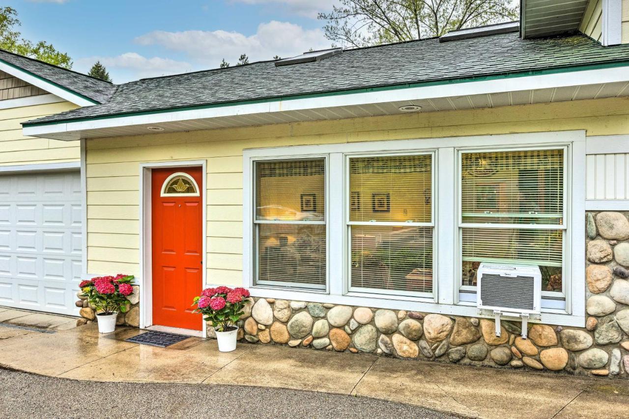 Couples Haven In Frankfort By Lake, Trails And Dtwn Eksteriør billede